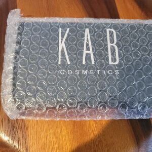 KAB Cosmetics | Day +‎ Night Eyeshadow Palette - Multicolor